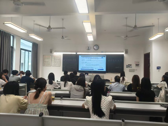 把握文旅发展时代大势 锚定职教成才前行方向 —— 冯义雄为yl6809永利YL集团学子讲授形势与政策课